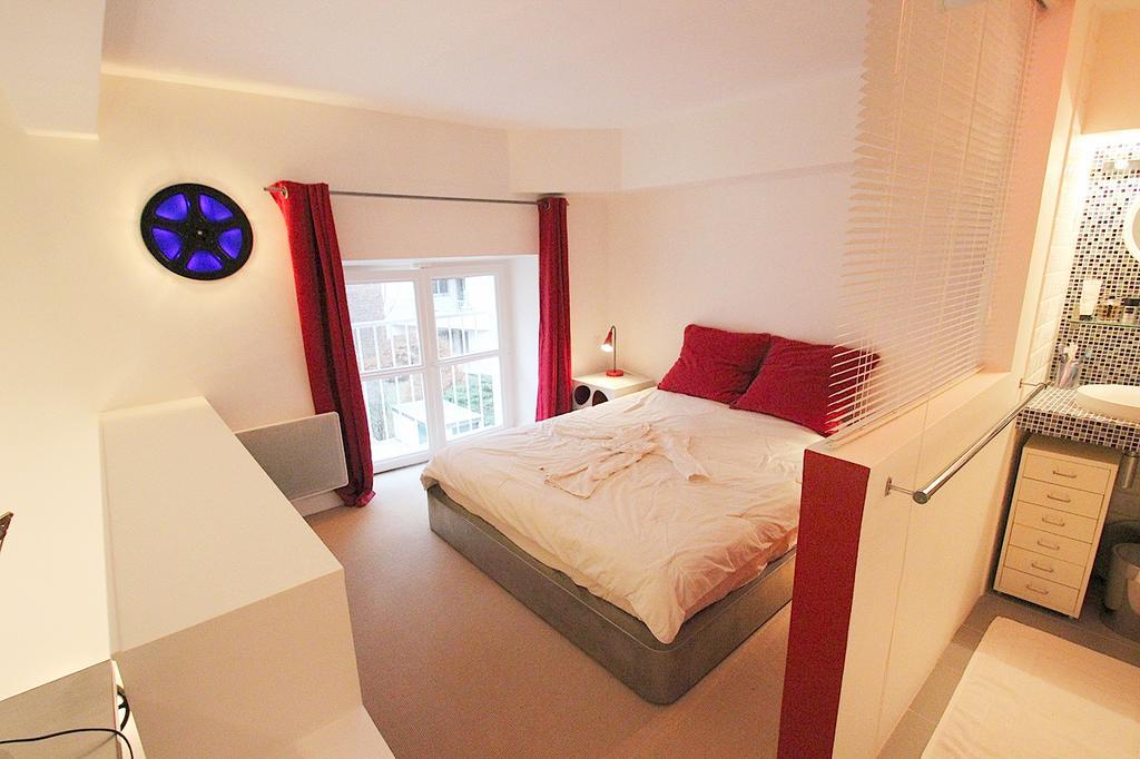 Appartement Canal Saint Martin, Rue Des Vinaigriers *